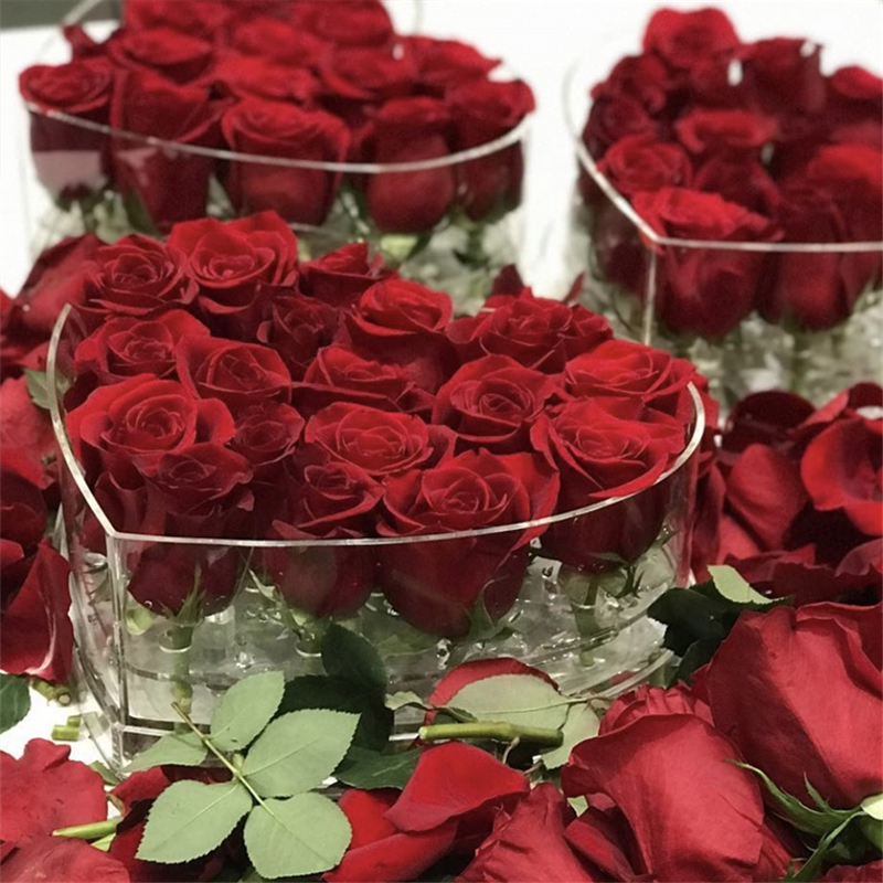 boîte de rose acrylique en forme de coeur