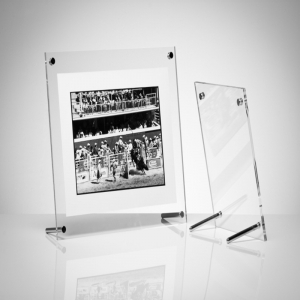 cadre photo acrylique transparent debout 