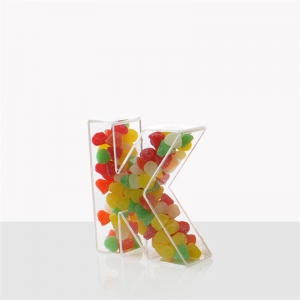 boîte à bonbons en acrylique transparent en forme de lettre 