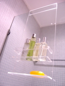 Vente d'usine de caddie de douche acrylique suspendu transparent 