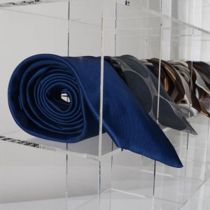 support de cravate en plexiglas transparent fixé au mur personnalisé en usine 