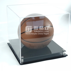 Boîte de vitrine de basket-ball en acrylique transparent à base noire en gros 