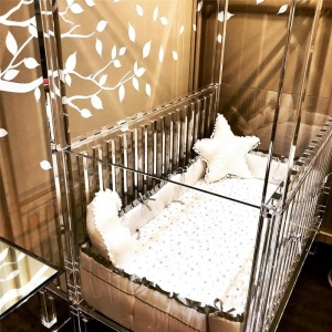 lit de bébé acrylique personnalisé transparent de haute qualité avec auvent 