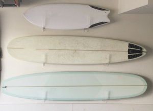 support mural en acrylique transparent pour planche de surf 