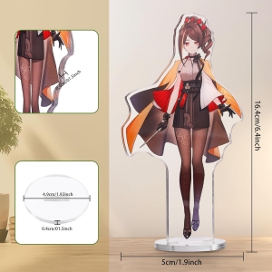 Standees en acrylique avec personnages fabriqués par des fans 
