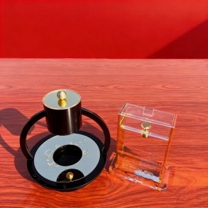 Ensemble Lucite Mayim Acharonim 