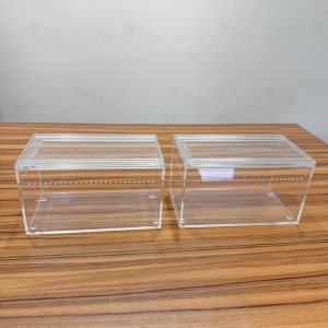 Enclos empilable en acrylique transparent pour reptiles avec ventilation 
