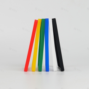 Butoir protecteur souple coloré pour carte gradée 