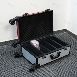 Valise de présentation pour cartes gradées | YAGELI Fournisseur d'accessoires pour cartes gradées 