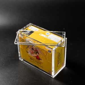 Étui en acrylique résistant aux UV pour One Piece, couvercle magnétique, présentoir protecteur transparent 